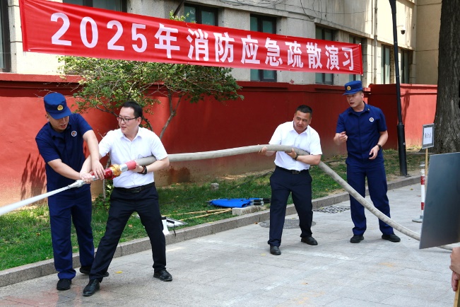 8ec64cbbbcc742ed8b842e82a70bdb82.jpg